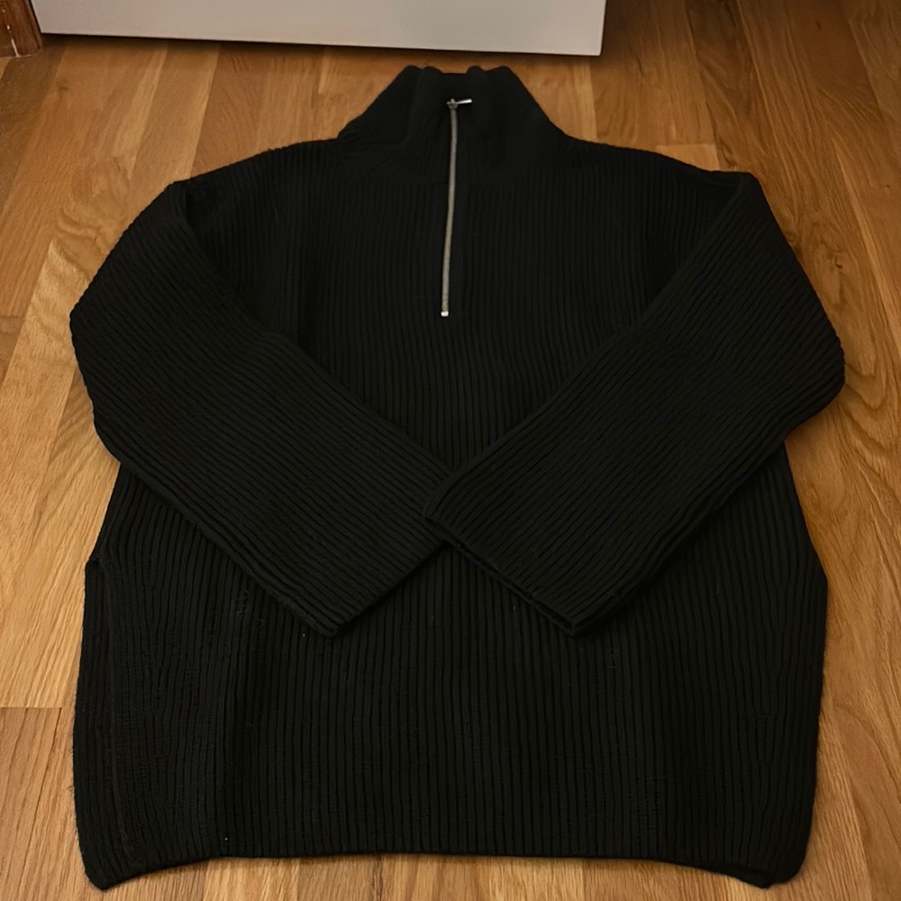 HM Ribbed Knit Side-Slit Half Zip Sweater - Black